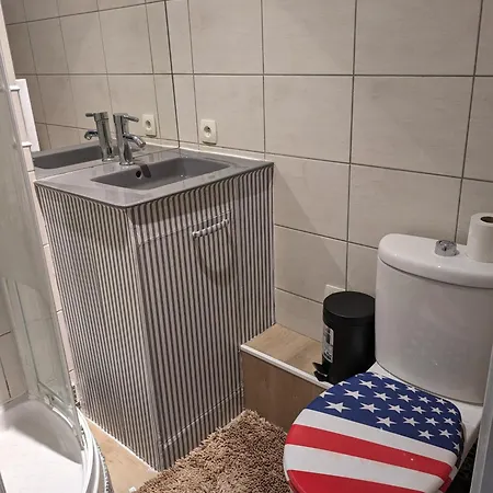 A 7 Minutes De L'aeroport Cdg 1 Bed & Breakfast *